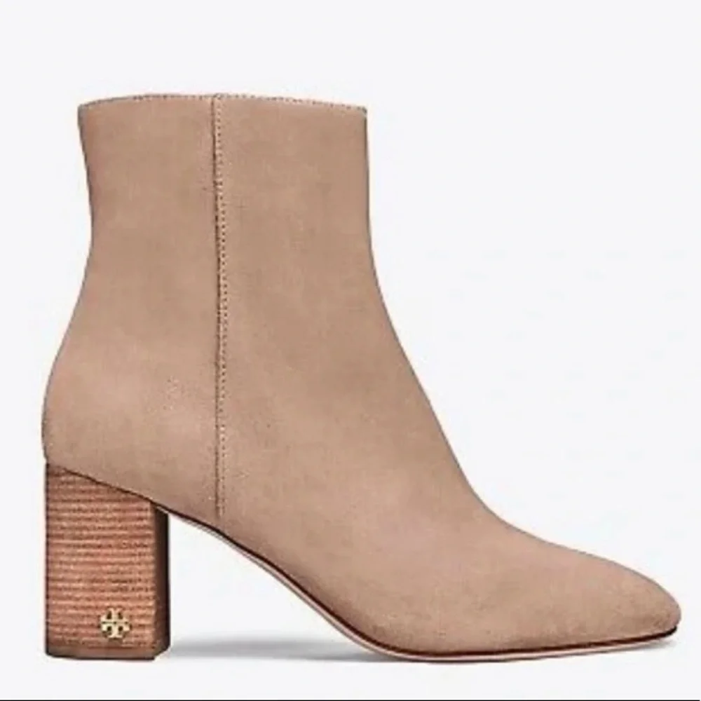 Tory Burch Brooke Ankle Bootie in Beige Suede Sz 10
